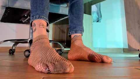 Snapshot of axellcollins chatting on 02-16-25, 09:05 im your little femboy  ALEX   online show from 02-16-25, 09:05