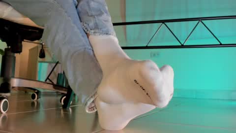 Snapshot of axellcollins chatting on 09-17-25, 06:26 im your little femboy  ALEX   online show from 09-17-25, 06:26