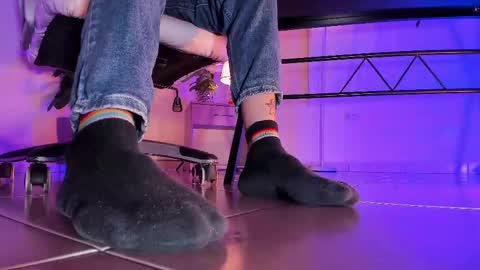 Snapshot of axellcollins chatting on 09-21-25, 06:04 im your little femboy  ALEX   online show from 09-21-25, 06:04