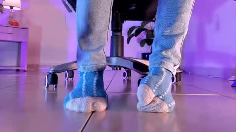 Snapshot of axellcollins chatting on 10-16-25, 10:22 im your little femboy  ALEX   online show from 10-16-25, 10:22