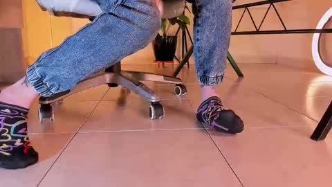 Snapshot of axellcollins chatting on 10-23-25, 10:30 im your little femboy  ALEX   online show from 10-23-25, 10:30