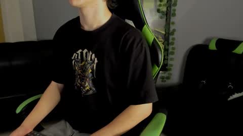 Axel Raven online show from 12-24-24, 02:22