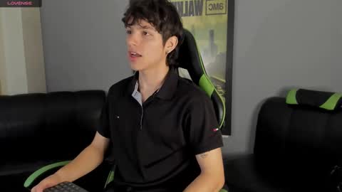 Axel Raven online show from 12-31-24, 04:35