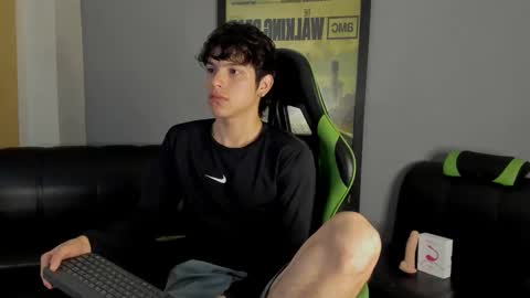 Axel Raven online show from 01-10-25, 12:58