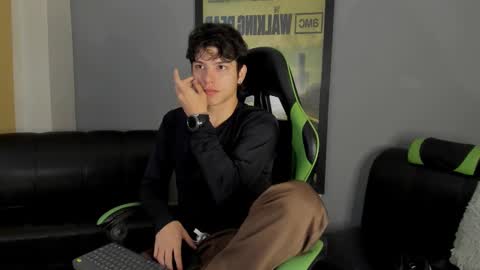 Axel Raven online show from 01-14-25, 02:22