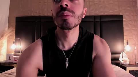 Axel Thompsom online show from 11-21-25, 11:31