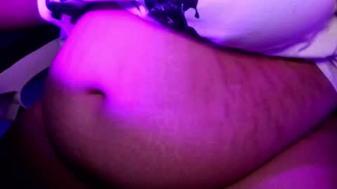 Snapshot of axl_17 chatting on 03-05-26, 08:43 Axl online show from 03-05-26, 08:43