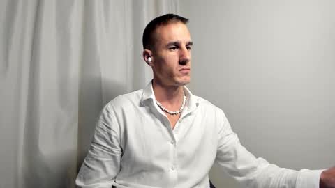 Axl online show from 09-16-25, 11:50