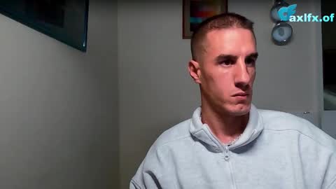 Axl online show from 10-09-25, 10:08