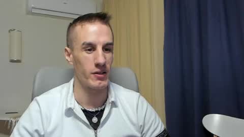 Axl online show from 04-24-26, 12:35