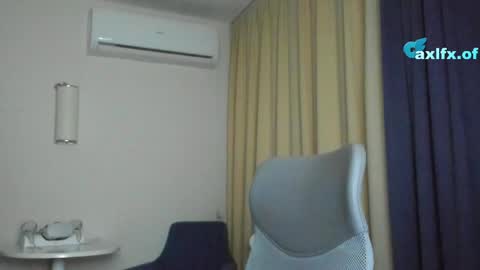 Axl online show from 05-11-26, 04:59