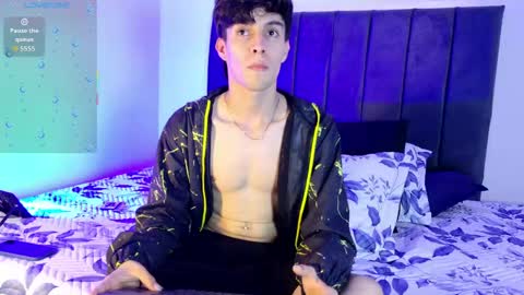 Axxxel  online show from 06-08-26, 03:07