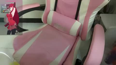 ayalvrs18 online show from 04-27-26, 08:34