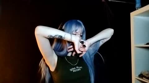 Eva online show from 09-17-25, 07:32