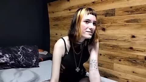 Eva online show from 09-30-25, 04:56