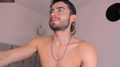 AYDAN STIVEN OF AYDANSTIVEN online show from 03-04-25, 07:22