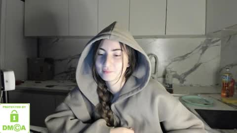 Ayesha online show from 01-08-26, 04:31