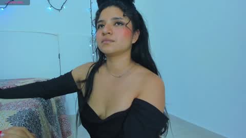 Mariana online show from 01-23-25, 11:58