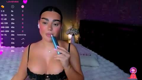  Ayla Demir  online show from 11-24-25, 11:04