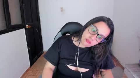 Snapshot of aylaislem chatting on 02-02-25, 04:05 SandyMODELINDEPENDIENT online show from 02-02-25, 04:05