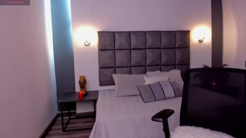 Ayleen online show from 02-16-25, 12:19