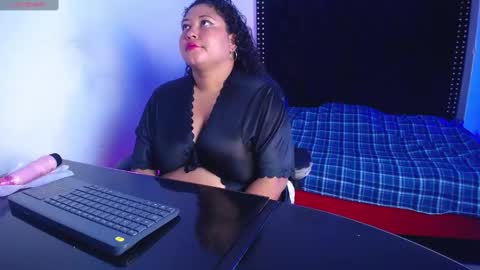 Snapshot of ayliinn_ chatting on 03-06-25, 02:51 Ayliinn online show from 03-06-25, 02:51