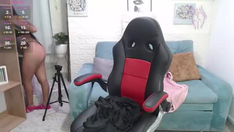 Snapshot of aylin_tk chatting on 09-19-25, 03:08 Aylin online show from 09-19-25, 03:08