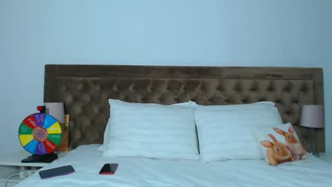 Snapshot of aylinhoney chatting on 10-23-25, 02:33 Aylin online show from 10-23-25, 02:33