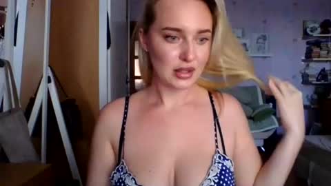 aylinn9999 online show from 07-27-26, 02:40