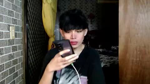 Snapshot of aymkyline chatting on 10-17-25, 01:03 aymkyline online show from 10-17-25, 01:03