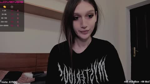 Snapshot of ayn3q chatting on 12-08-24, 12:19 AYNEK fansly online show from 12-08-24, 12:19