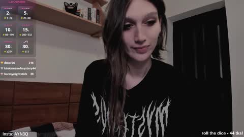 Snapshot of ayn3q chatting on 03-02-25, 01:15 AYNEK fansly online show from 03-02-25, 01:15