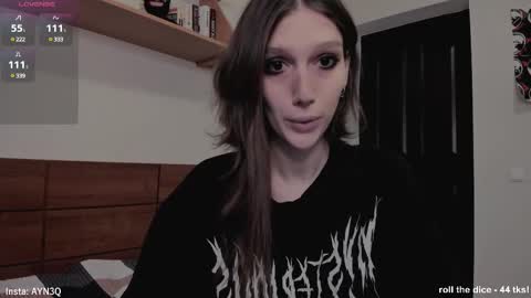 Snapshot of ayn3q chatting on 03-07-25, 02:04 AYNEK fansly online show from 03-07-25, 02:04