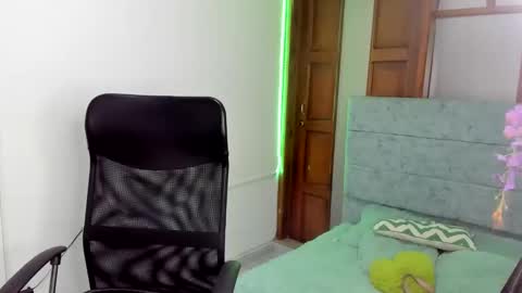 aysha_winxx online show from 11-25-25, 03:50