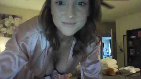 Snapshot of ayybaebayy chatting on 11-15-25, 09:11 ayybaebayy online show from 11-15-25, 09:11