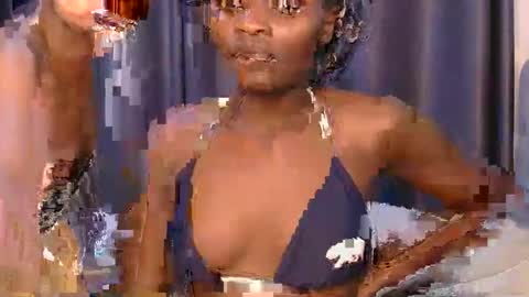 Azalea online show from 10-30-25, 06:41