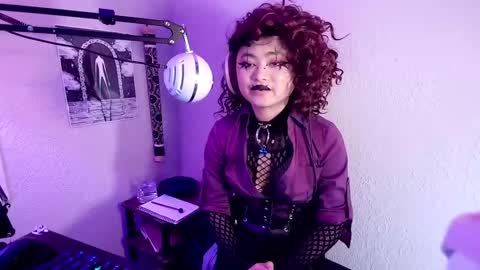 Snapshot of azazelgains chatting on 03-11-25, 04:32 Azazel online show from 03-11-25, 04:32