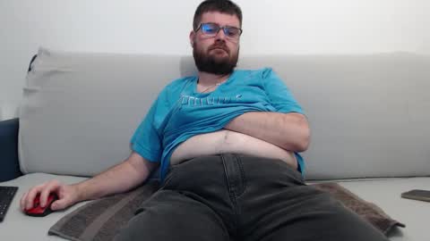 Azer online show from 10-19-25, 04:40