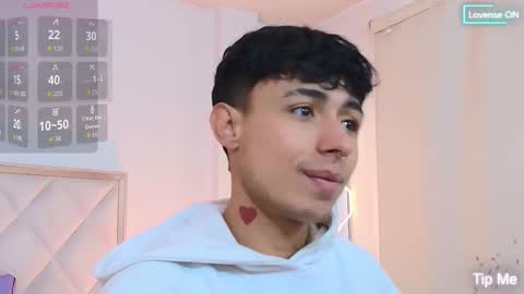 aziel_tay online show from 10-15-25, 11:43