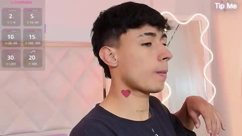 aziel_tay online show from 10-25-25, 11:29