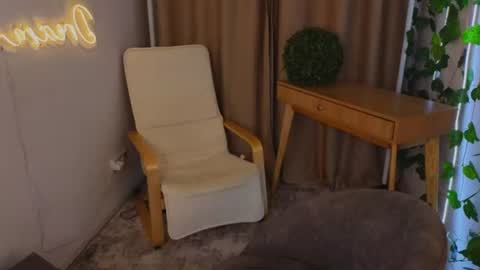Zoe online show from 07-18-26, 09:40
