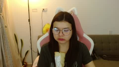 Azu  online show from 07-12-26, 01:29