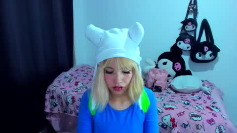 Snapshot of azu_moure chatting on 11-01-25, 01:51 Azu Moure online show from 11-01-25, 01:51