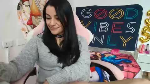 Azucena R online show from 05-25-26, 03:40