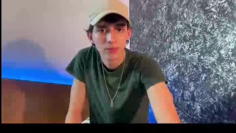 Snapshot of azulyfucsia chatting on 10-02-25, 06:20 nice boy online show from 10-02-25, 06:20