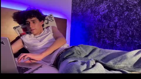 Snapshot of azulyfucsia chatting on 10-07-25, 07:05 nice boy online show from 10-07-25, 07:05