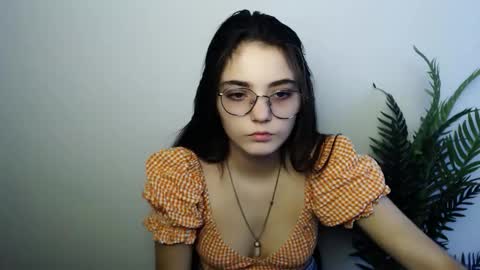 azumi_chan_ online show from 11-29-25, 09:56