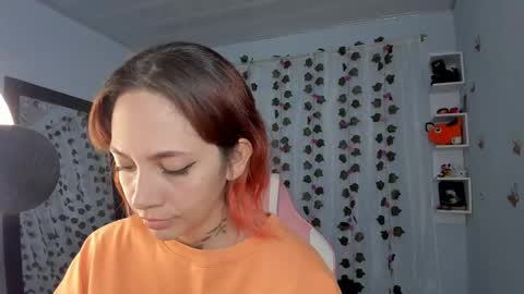 azumi saan online show from 10-06-25, 01:14