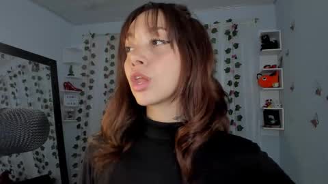 Snapshot of azumi_saan chatting on 11-11-25, 02:55 azumi saan online show from 11-11-25, 02:55