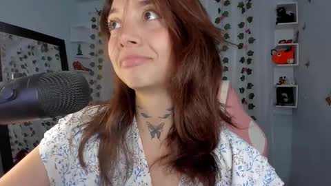 Snapshot of azumi_saan chatting on 11-12-25, 02:56 azumi saan online show from 11-12-25, 02:56